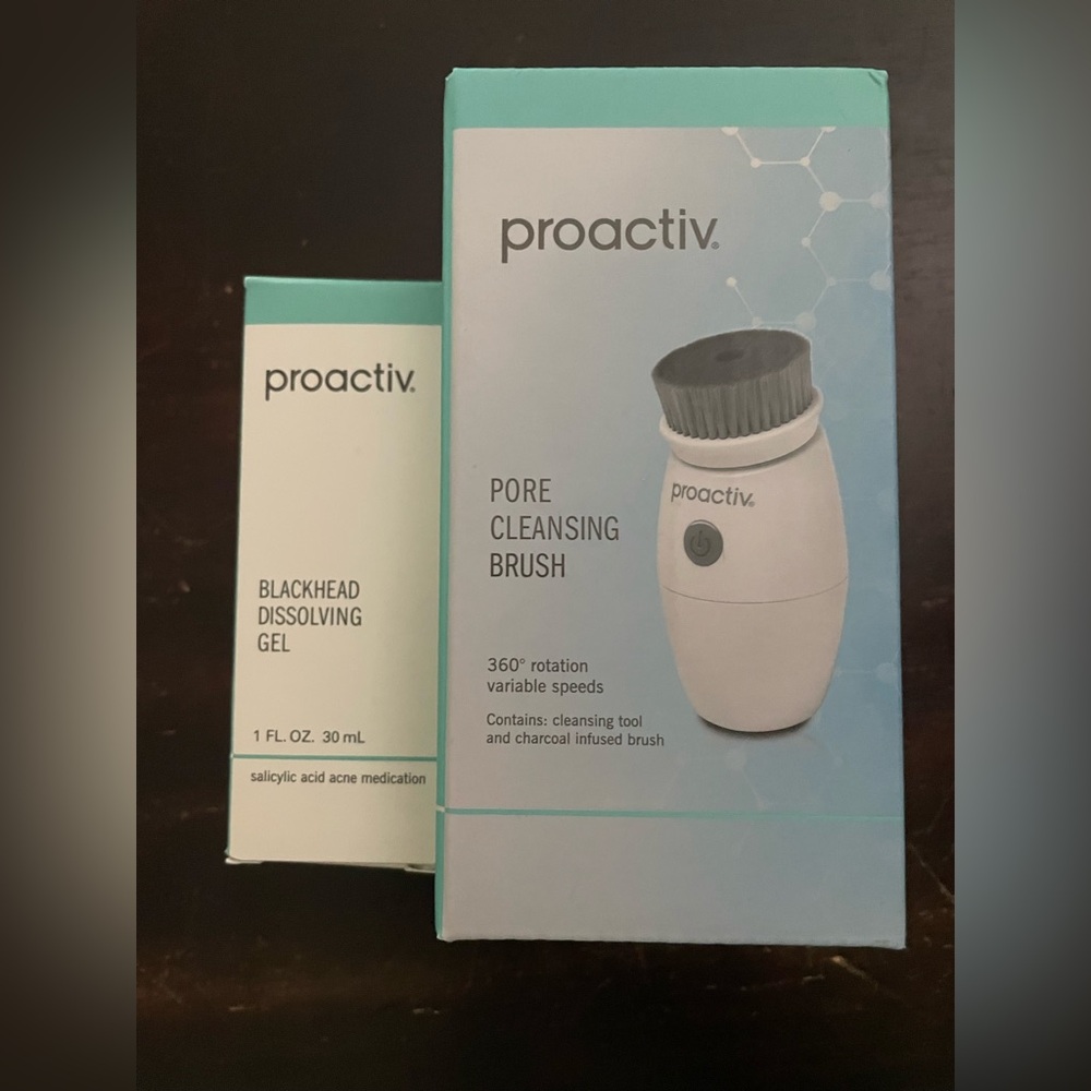 Proactiv Blackhead Dissolving Gel & Pore Cleansing Brush Exp 5/2026